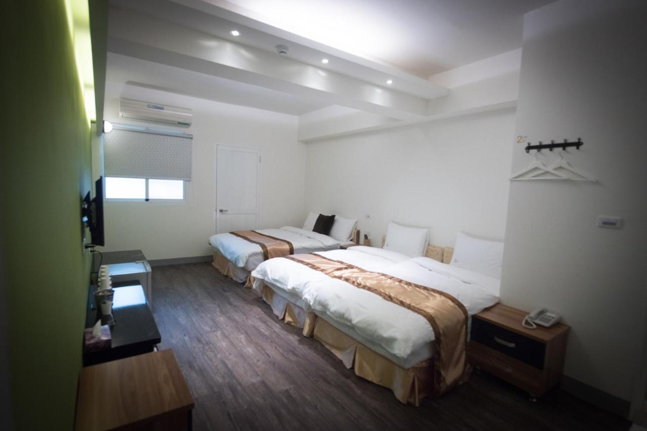 237 Hotel Kaohsiung Exterior foto